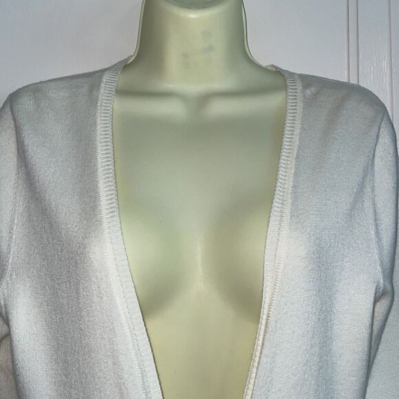 NWT Christina Petite ivory/cream rayon/nylon cardigan sweater/ rhinestone clasp - Picture 2 of 9
